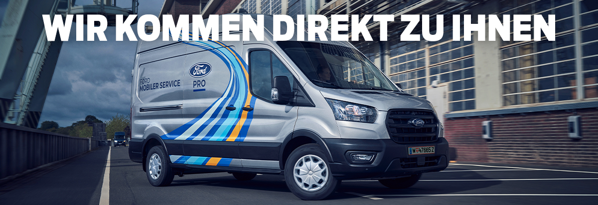 Ein Ford Transit Van auf einer Straße mit Blick auf eine Stadtbrücke. Slogan: 'Wir kommen direkt zu Ihnen'.